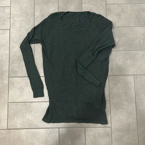 Dark green buttery soft sweater. Size medium